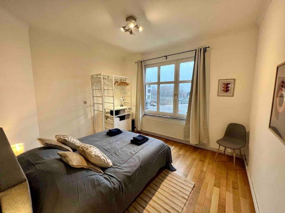 Bellevue - Grand Appartement Pour 5 Sur Les Quais De La Meuse Liège Eksteriør billede