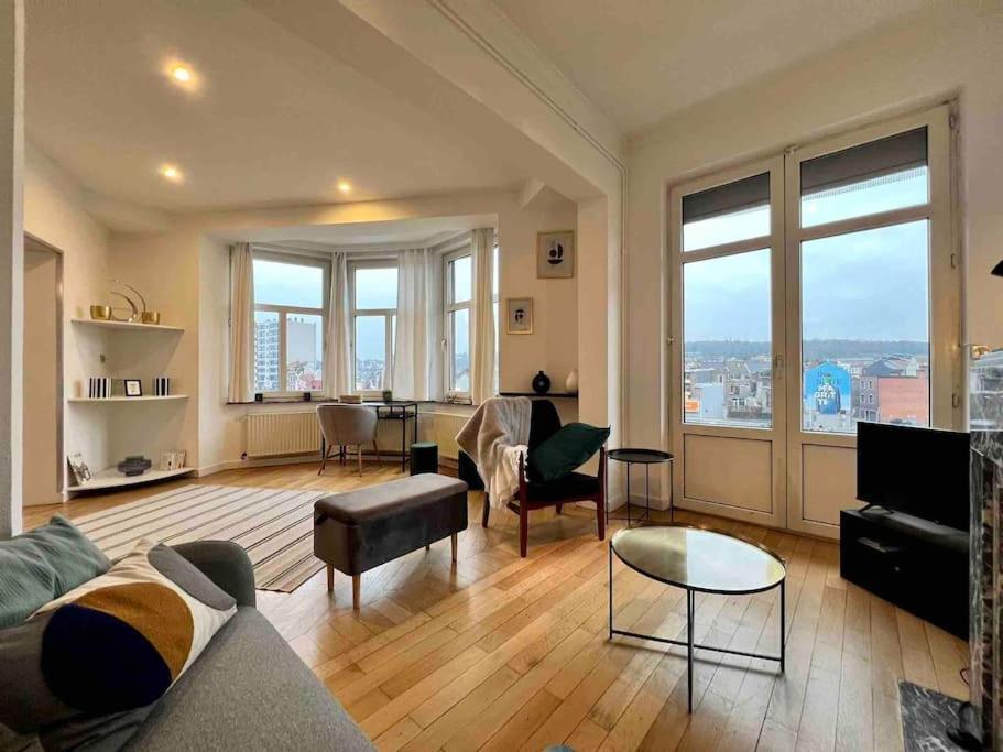 Bellevue - Grand Appartement Pour 5 Sur Les Quais De La Meuse Liège Eksteriør billede