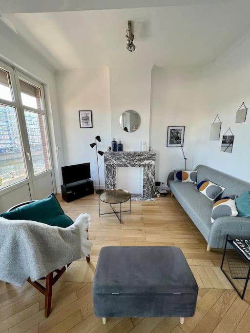 Bellevue - Grand Appartement Pour 5 Sur Les Quais De La Meuse Liège Eksteriør billede